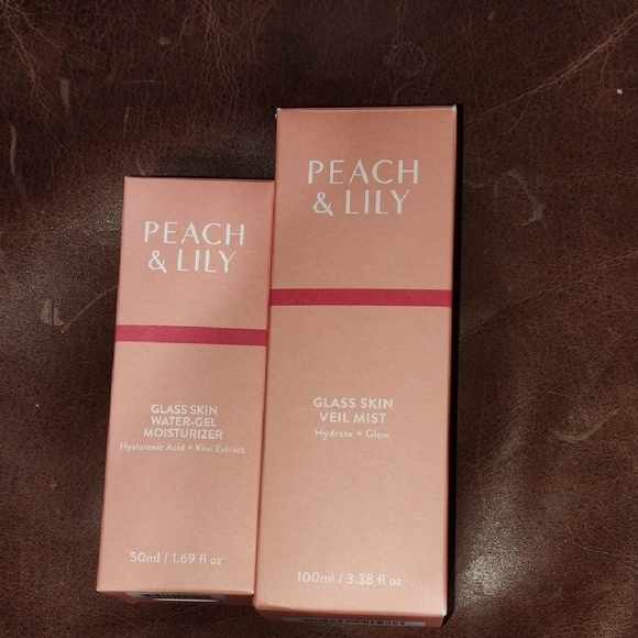 Peach & Lily Glass Skin Water-Gel Moisturizer and Veil Mist Set - Pink